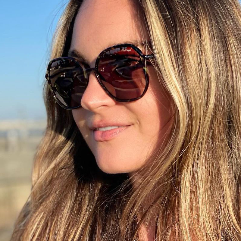 Model wearing Red Carpet Amber polarized sunglasses