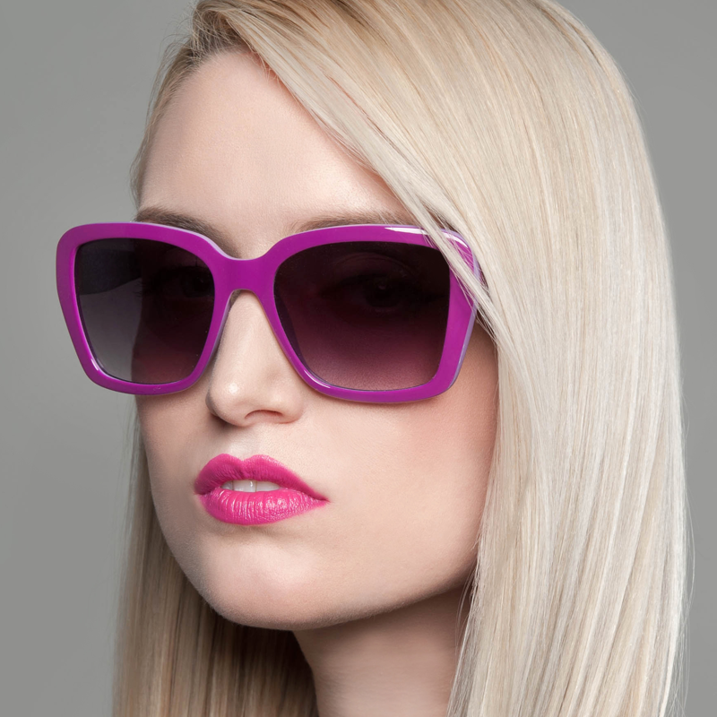 Model wearing Red Carpet Rhodonite polarized sunglasses