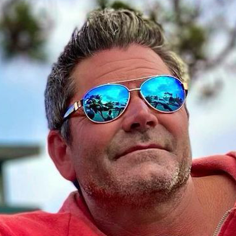 Man wearing Islander Eyes Bali sunglasses